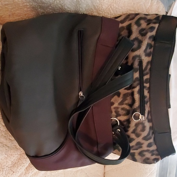 Miche Handbags - Picture 2 of 3